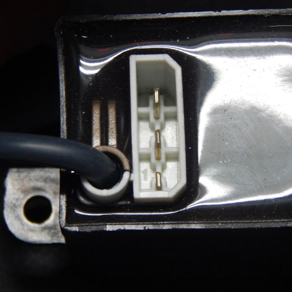products/1473/1307329057 ignitor.jpg - XENON IGNITOR 1307329057 - 3pina Original Polovan - Xenon Svetla Beograd